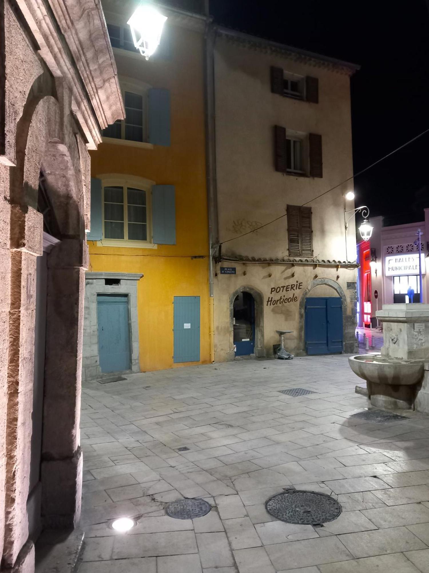 #2 Studio # Place Charmante Τουλόν Εξωτερικό φωτογραφία
